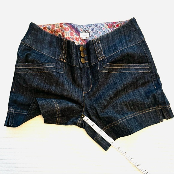 NWOT Kismet Denim Shorts - Picture 7 of 8